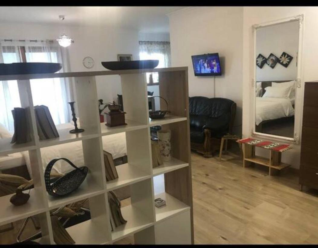 4 - Pazariiri Appartement Tirana